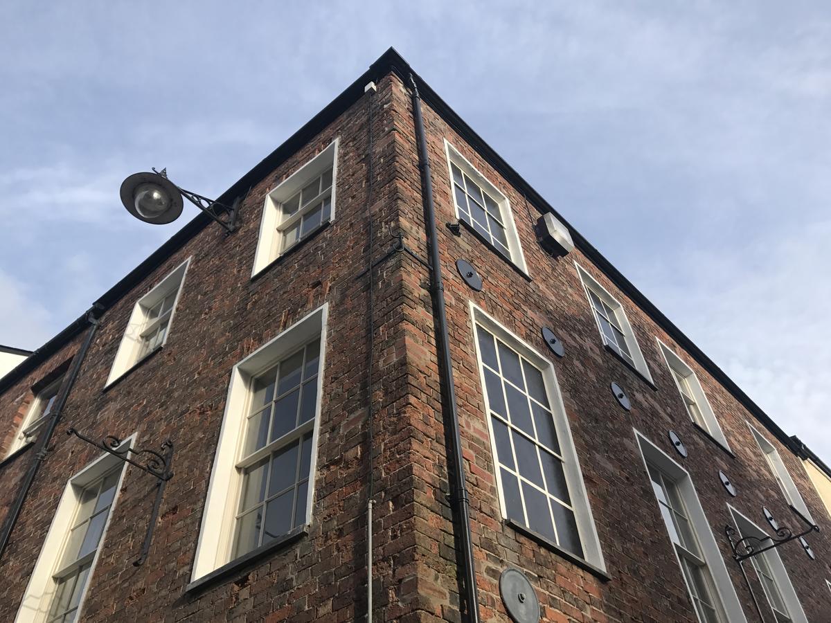 بيت شباب Ty Glyndwr Bunkhouse, Bar And Cafe كارنارفون المظهر الخارجي الصورة