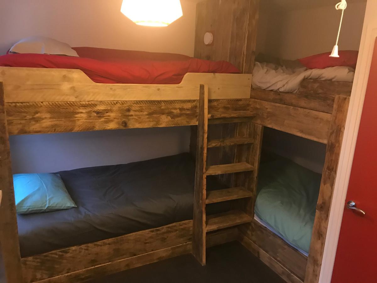 بيت شباب Ty Glyndwr Bunkhouse, Bar And Cafe كارنارفون المظهر الخارجي الصورة