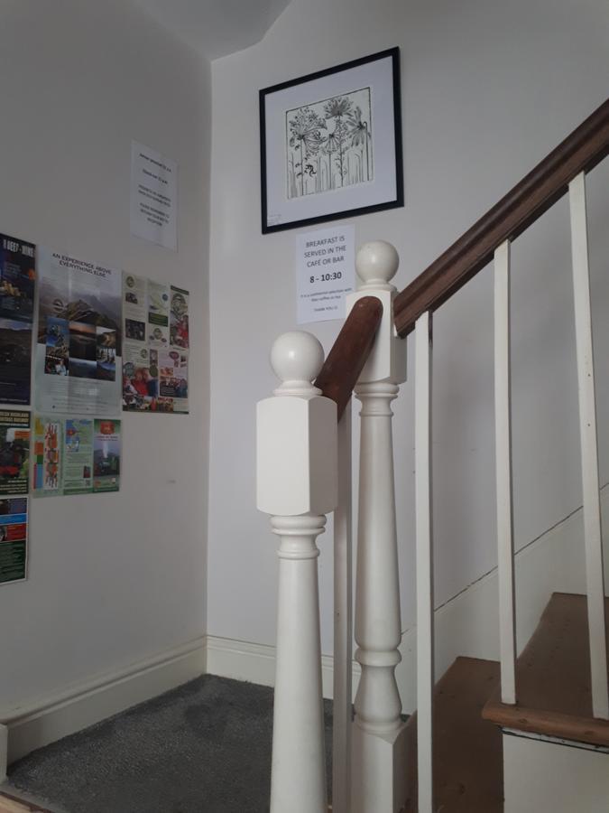 بيت شباب Ty Glyndwr Bunkhouse, Bar And Cafe كارنارفون المظهر الخارجي الصورة
