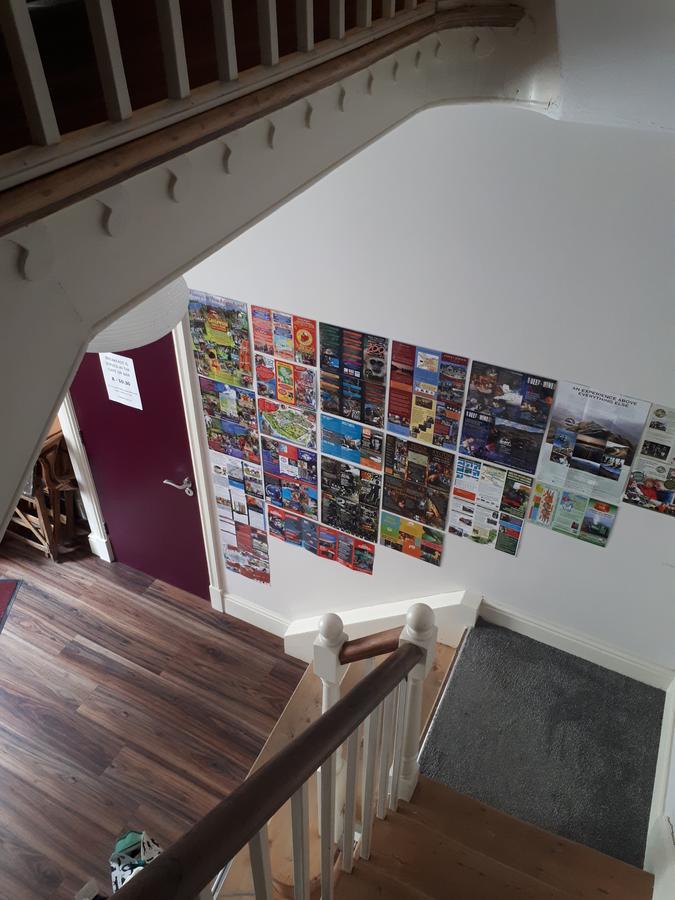 بيت شباب Ty Glyndwr Bunkhouse, Bar And Cafe كارنارفون المظهر الخارجي الصورة